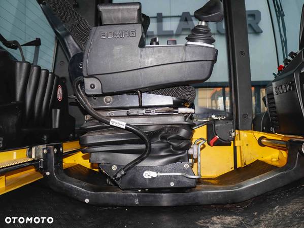 Bomag BW 174 AP-4i - 30