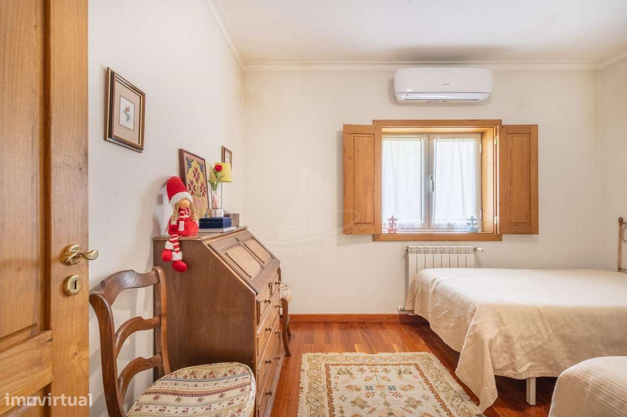 Quinta com Vinha Produtiva e Potencial Turístico junto ao Gerês-29