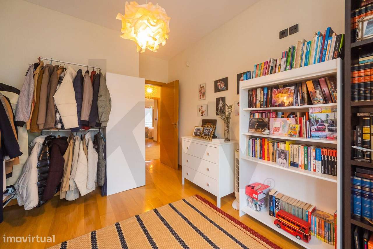 Moradia T4+1 em Agualva-Cacém – Conforto, Qualidade e Vista Desafogada-38