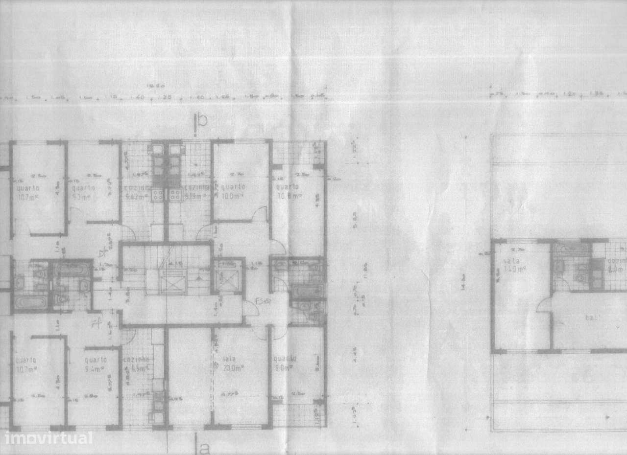 T3 Remodelado com Varanda e Vista para Lisboa – Torre da Marinha, Seix-34