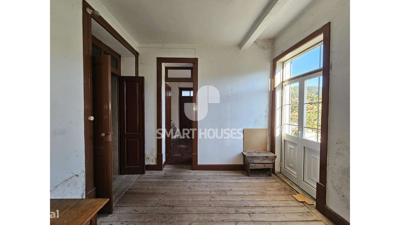 Moradia T4+T2 Pombeiro c/ terreno-36