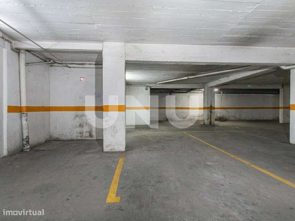 Apartamento T3 no Carregado, com parqueamento!-23