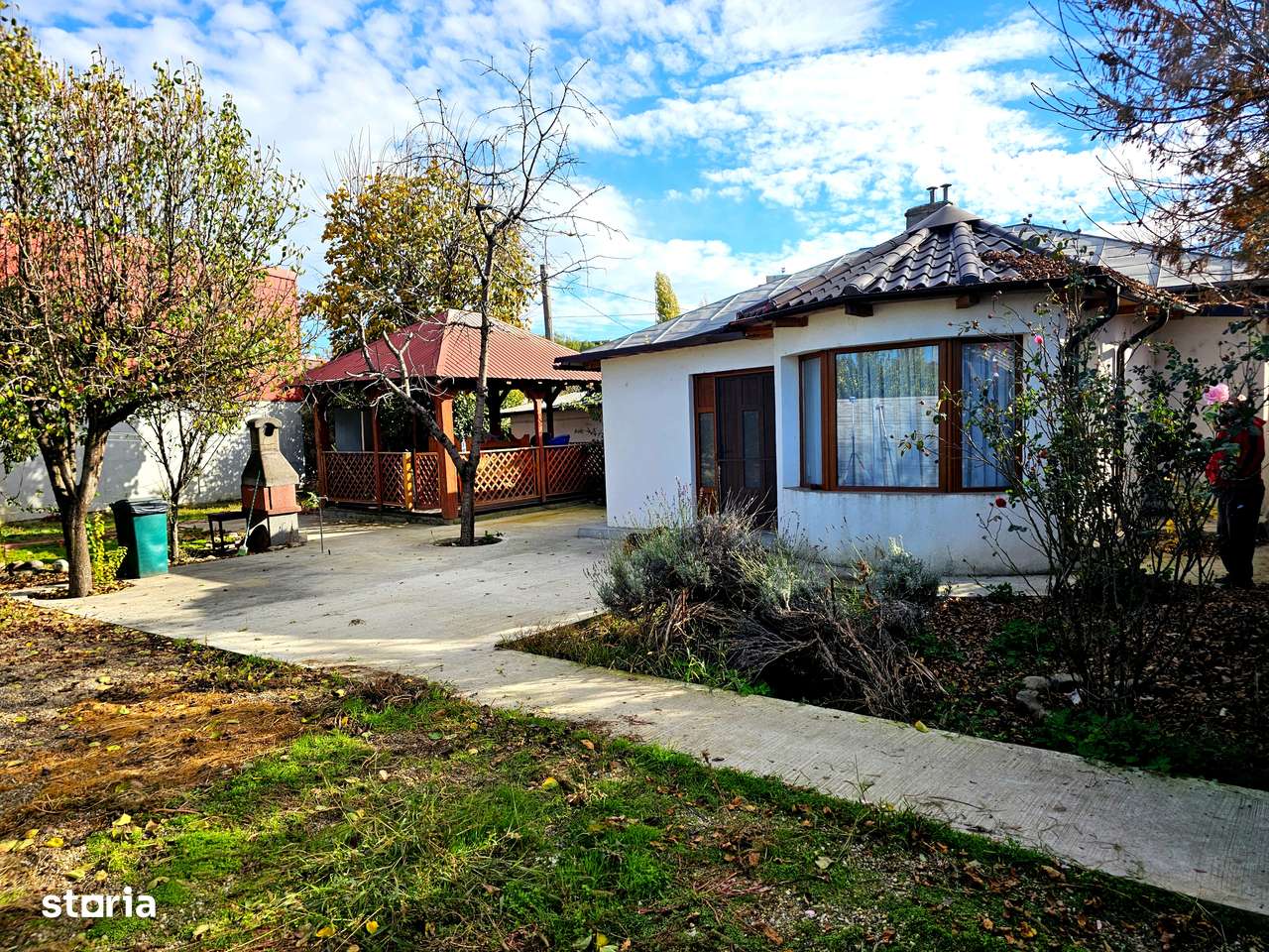 Vanzare casa 6 camere si teren 629 mp-2