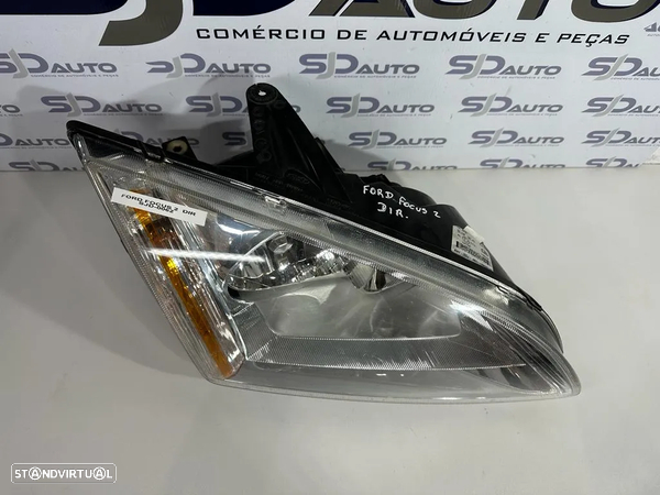 Farol Direito - Ford Focus II - 5