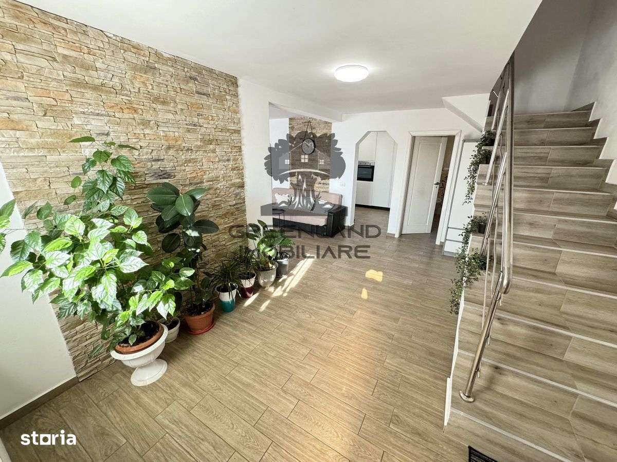 Vila 4 camere, 2 bai 150mp, teren 320mp, constructie proprie, V Adanca - Imagine principală: 5/13