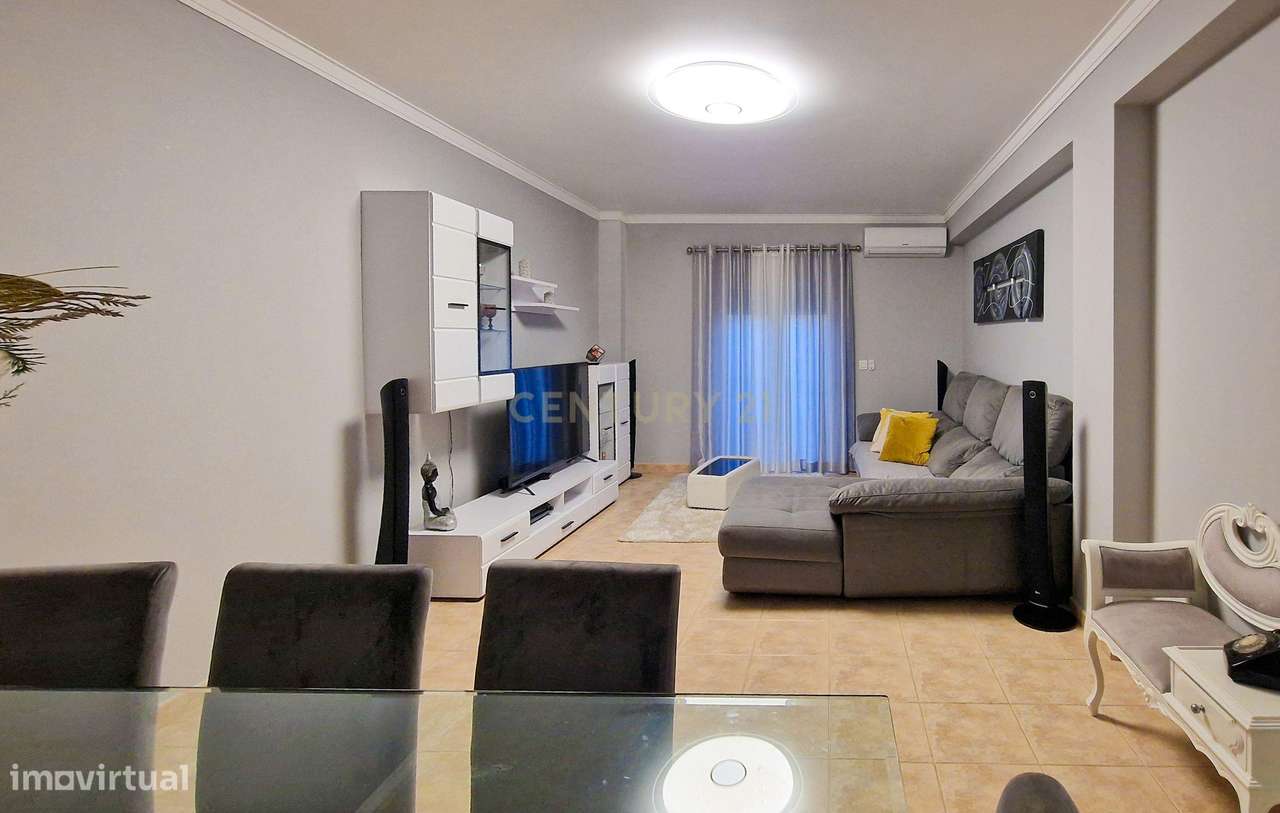 Excelente apartamento de 4 assoalhadas em óptimo estado de conservação - Grande imagem: 2/19