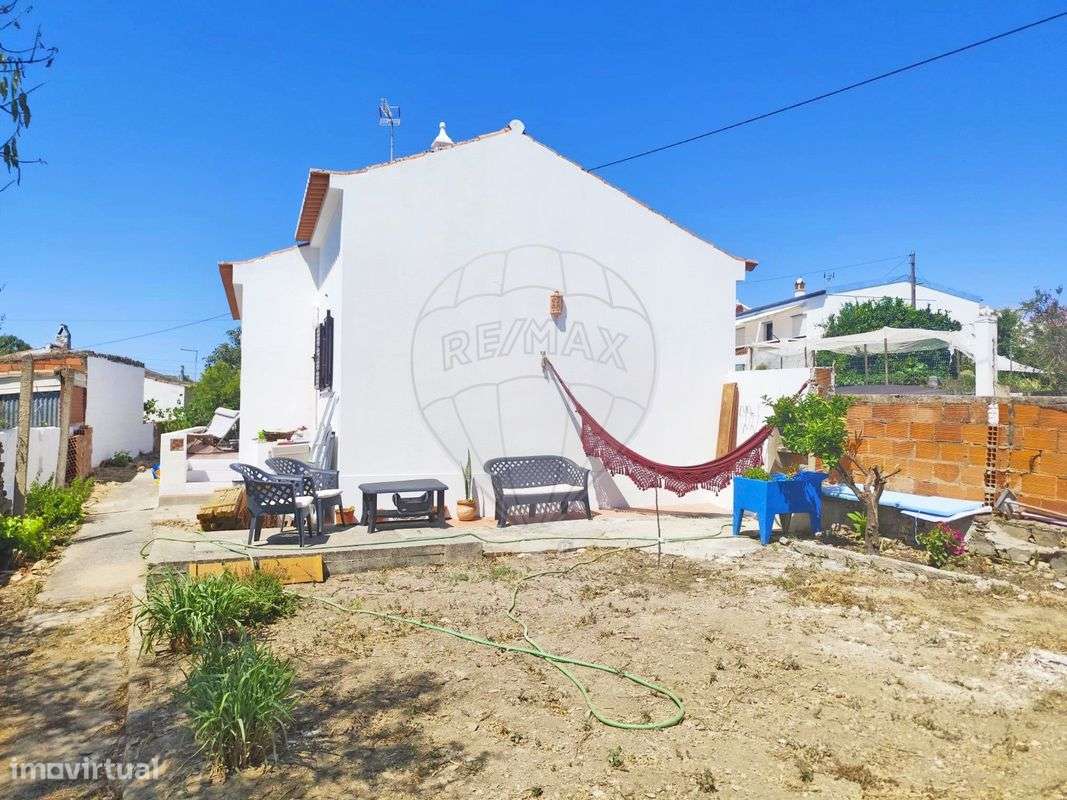 Moradia T2 para venda - Grande imagem: 2/14