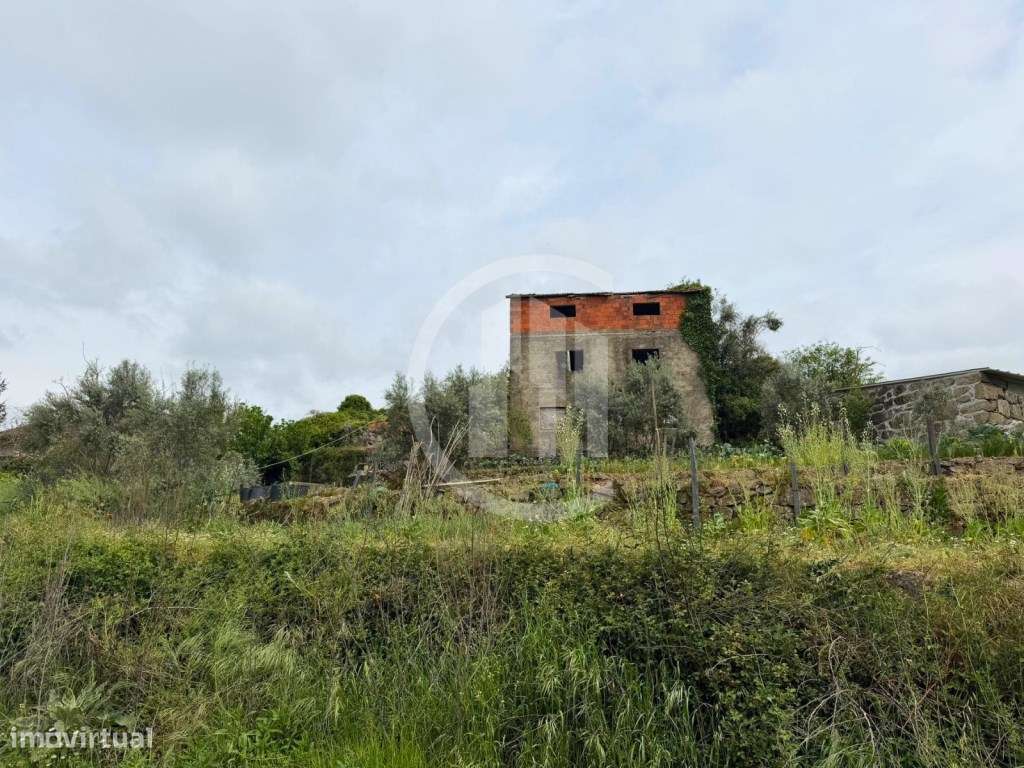 Terreno com construção - Vale da Loba, Beijós-8