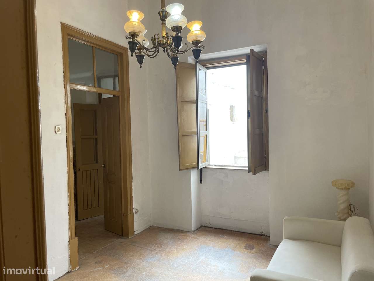 Moradia T4 com quintal-11