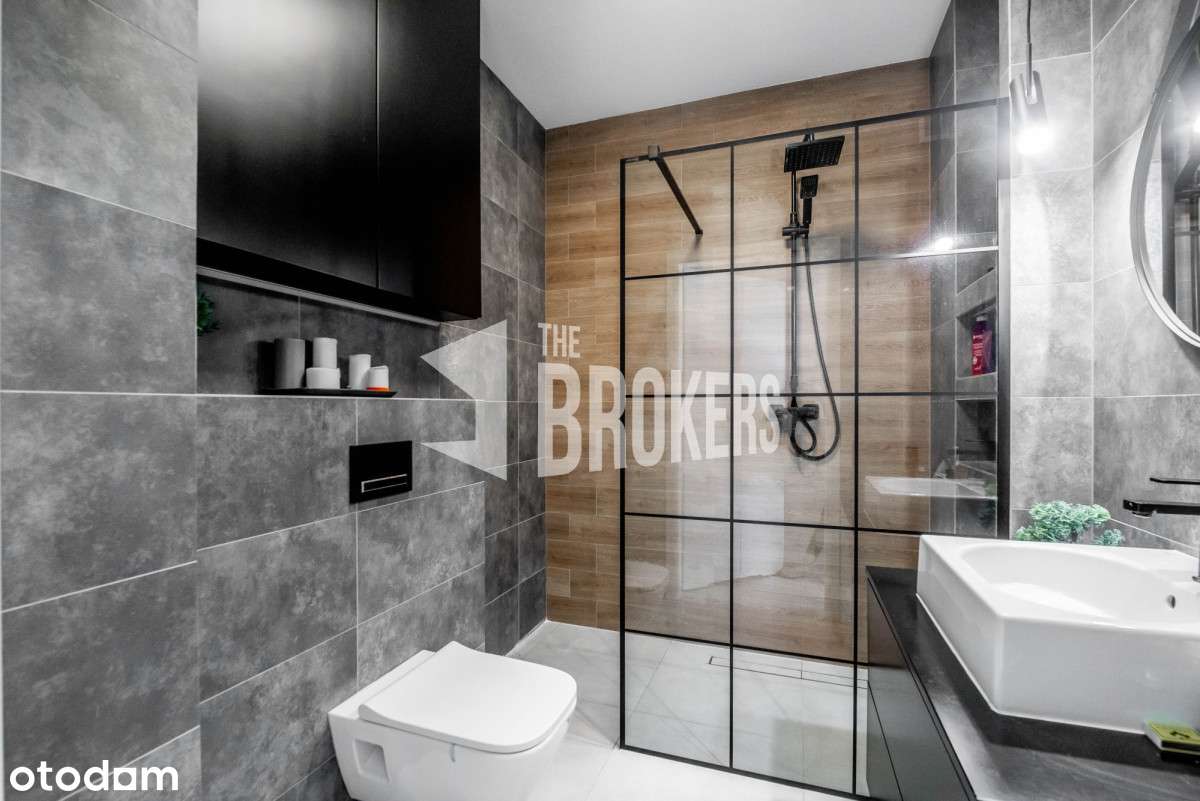 Pięknie wykończony segment z ogrodem i garażem.-12