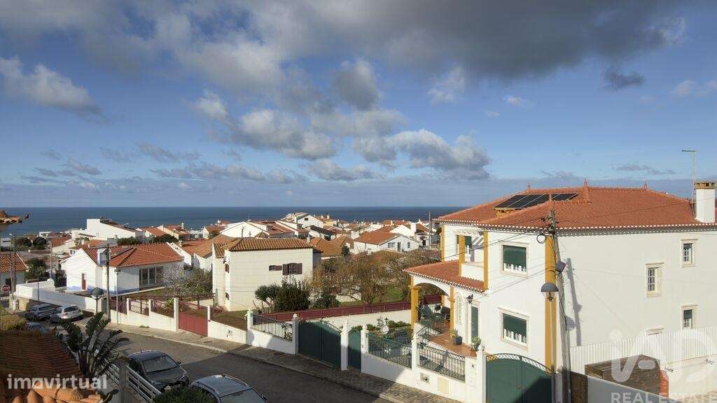 Moradia isolada T4 em Santo Isidoro de 147 m2 - Grande imagem: 3/34