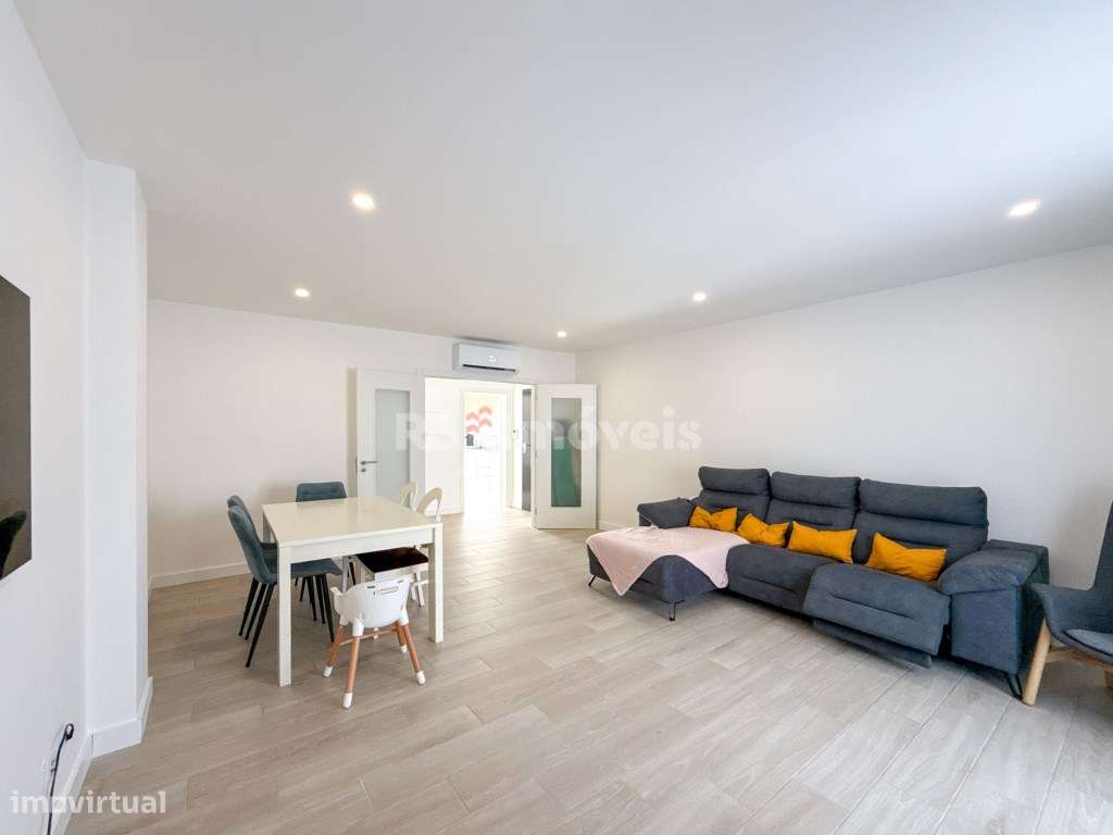 Apartamento T3 Semi-Novo, c/ Garagem - em Constância-0