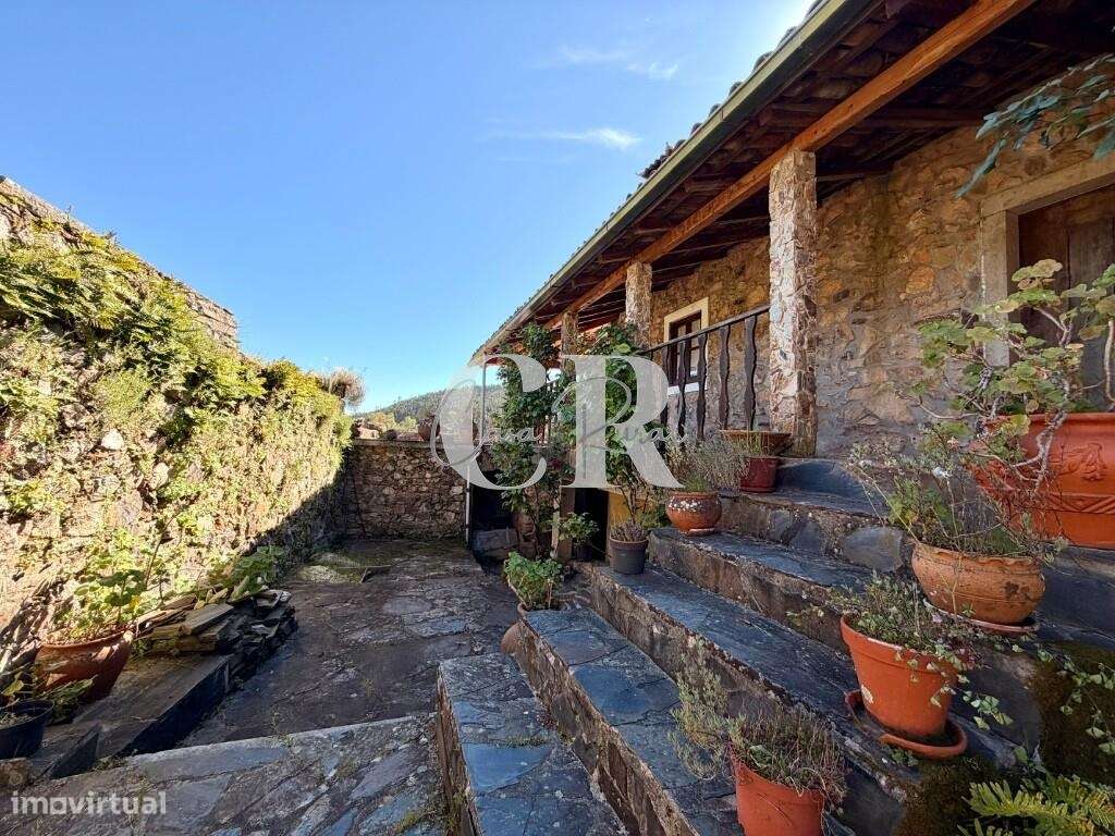 Moradia na Aldeia de Xisto de Casal de São Simão - Figueiró dos Vinhos - Grande imagem: 4/57