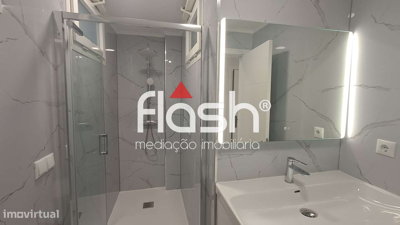 T2 Remodelado com elevador e arrecadação na Figueirinha-Oeiras-10