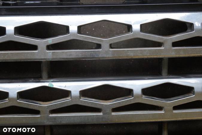 GRILL ATRAPA LAND ROVER DISCOVER III LRC 697 - 4