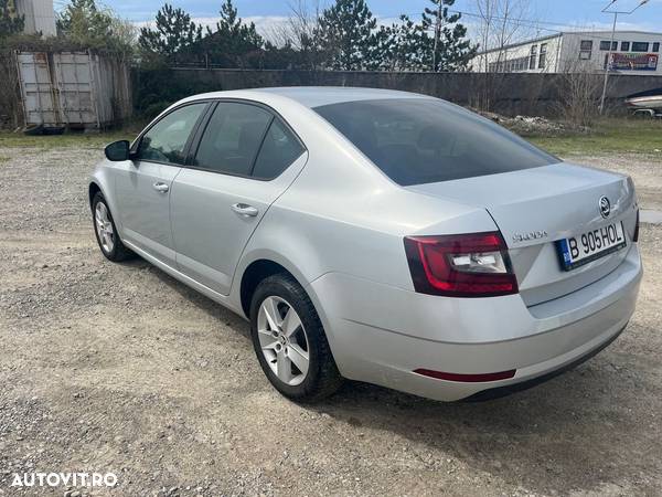 Skoda Octavia 1.6 TDI Style - 5