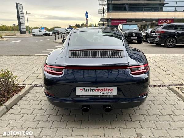 Porsche 911 Carrera 4 GTS PDK - 5