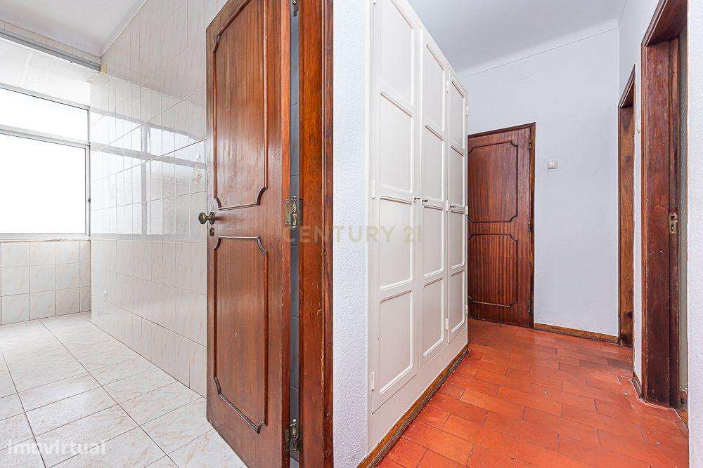 Transforme este T2 no Centro de Setúbal na Casa Que Sempre Idealizou – - Grande imagem: 4/16