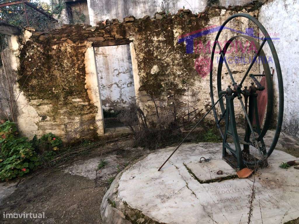 CASA SENHORIAL E TERRENO, CASTANHEIRA DE PERA-37