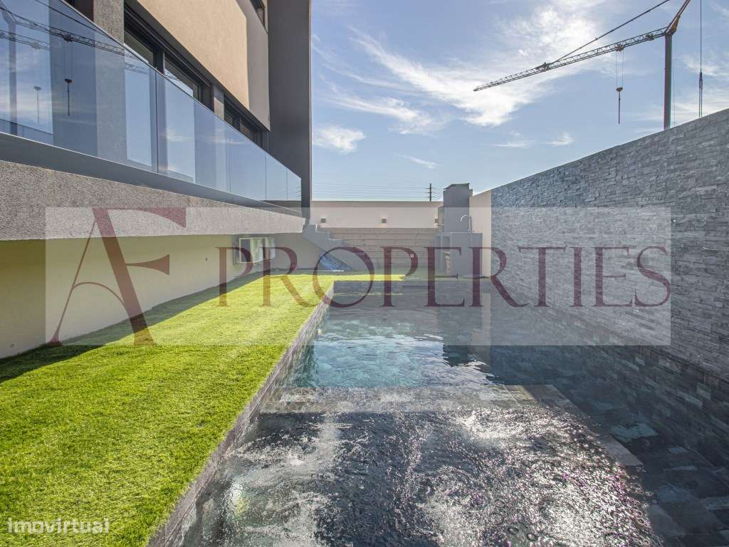 Moradia de luxo isolada com piscina aquecida, jardim e acabamentos ...-46