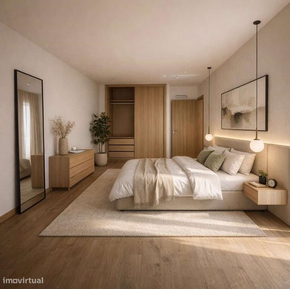 Fantástico T1 com varanda, lugar de garagem com vista para o S. João - Grande imagem: 2/8