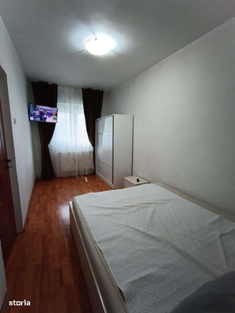APARTAMENT 3 CAMERE CENTRALA PROPRIE METROU GORJULUI-6