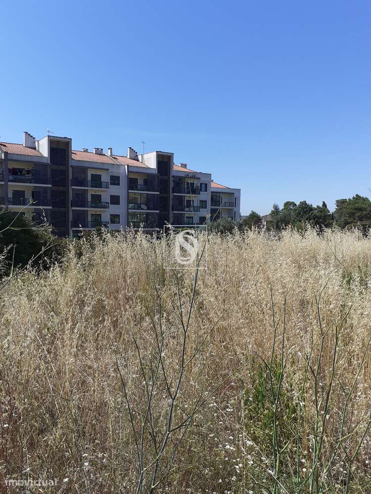 Terreno Urbano para construção de prédio em Vialonga - Grande imagem: 2/9