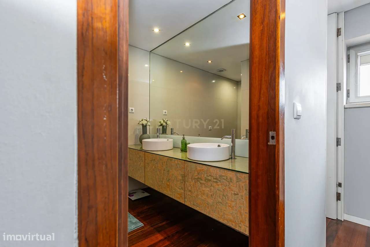 Moradia T4 - Vila de Cucujães - Oliveira de Azeméis-32