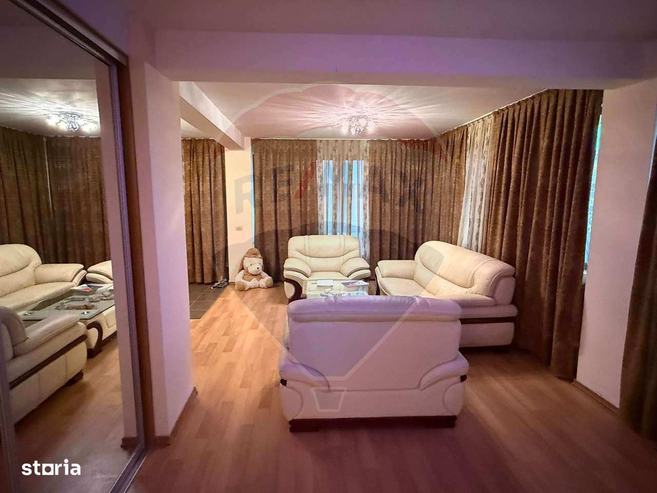 VANZARE Apartament cu 3 camere in zona Voluntari-15