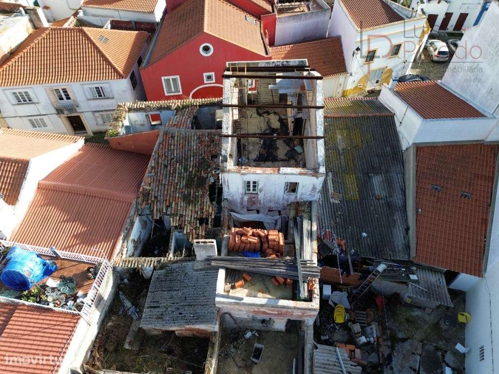 Moradia Centro Histórico de Sines | Projeto Aprovado | Excelente Te...-5