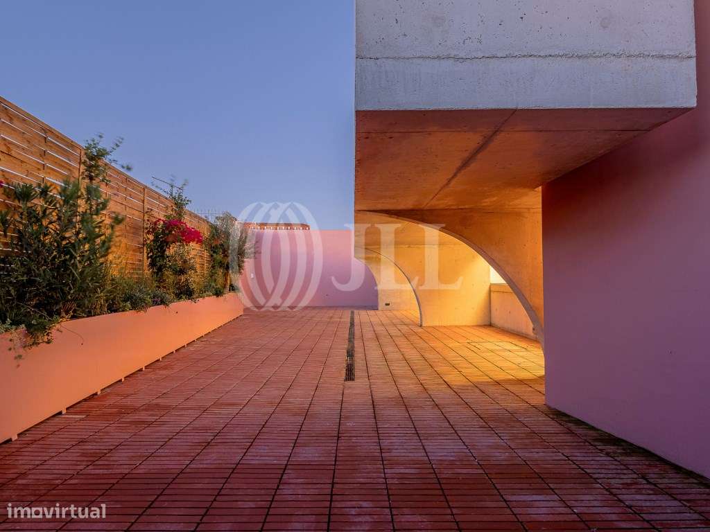 Apartamento T3+2 com jardim, em pleno Castelo, Lisboa-56