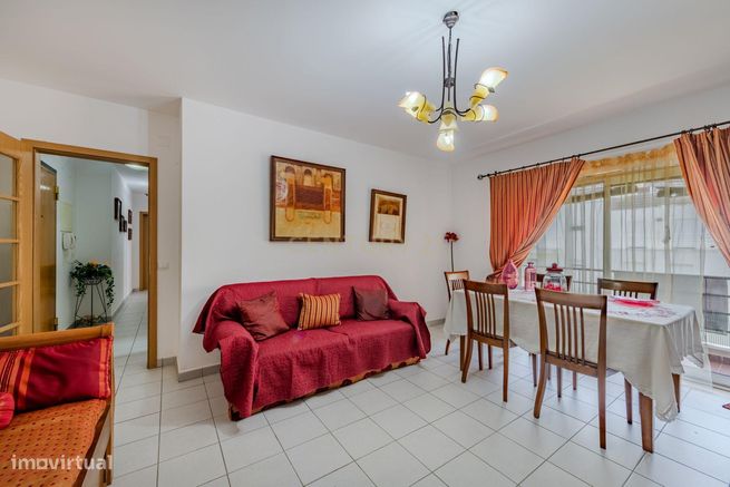 Apartamento T2 - Oportunidade Única a 5 Min da Praia da Rocha!-11