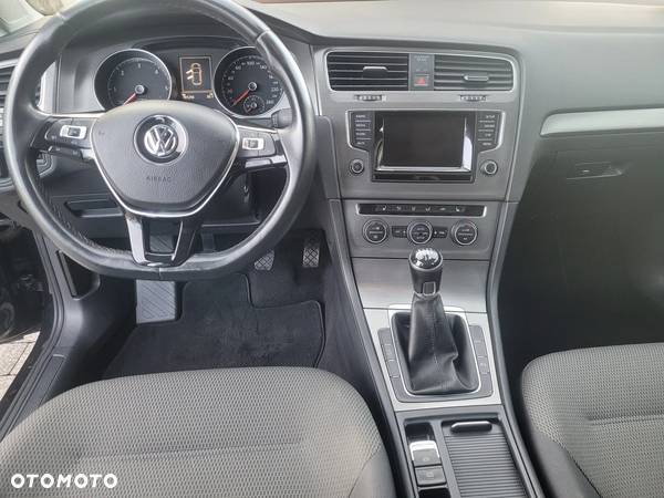 Volkswagen Golf 1.6 TDI DPF BlueMotion Technology Comfortline - 20