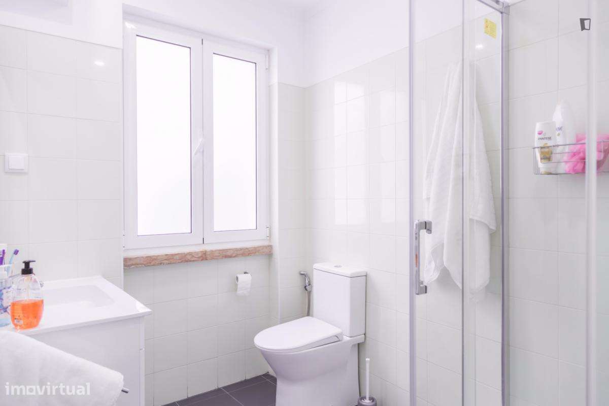 Quarto - localizado em Santa Apolónia Lisbon - Grande imagem: 5/9