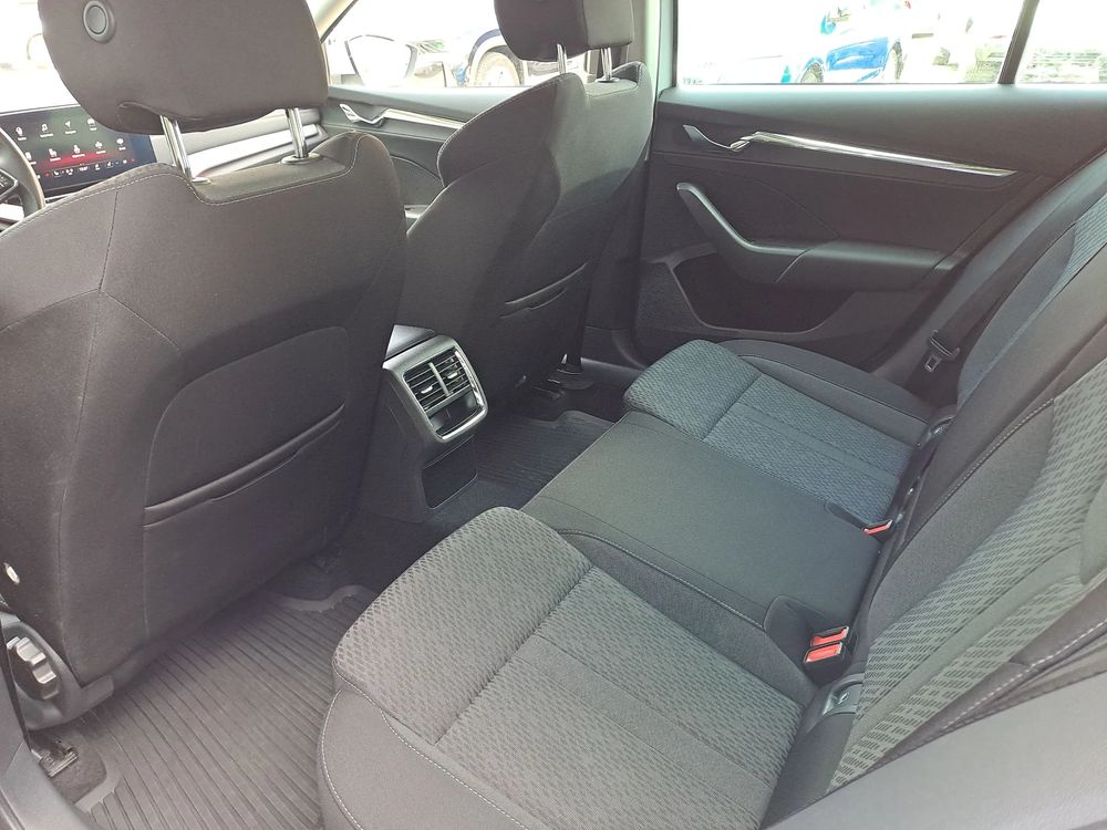 SKODA OCTAVIA 1.5 TSI 150KM DSG ACC Ambiente Kamera Salon PL ASO VAT23%