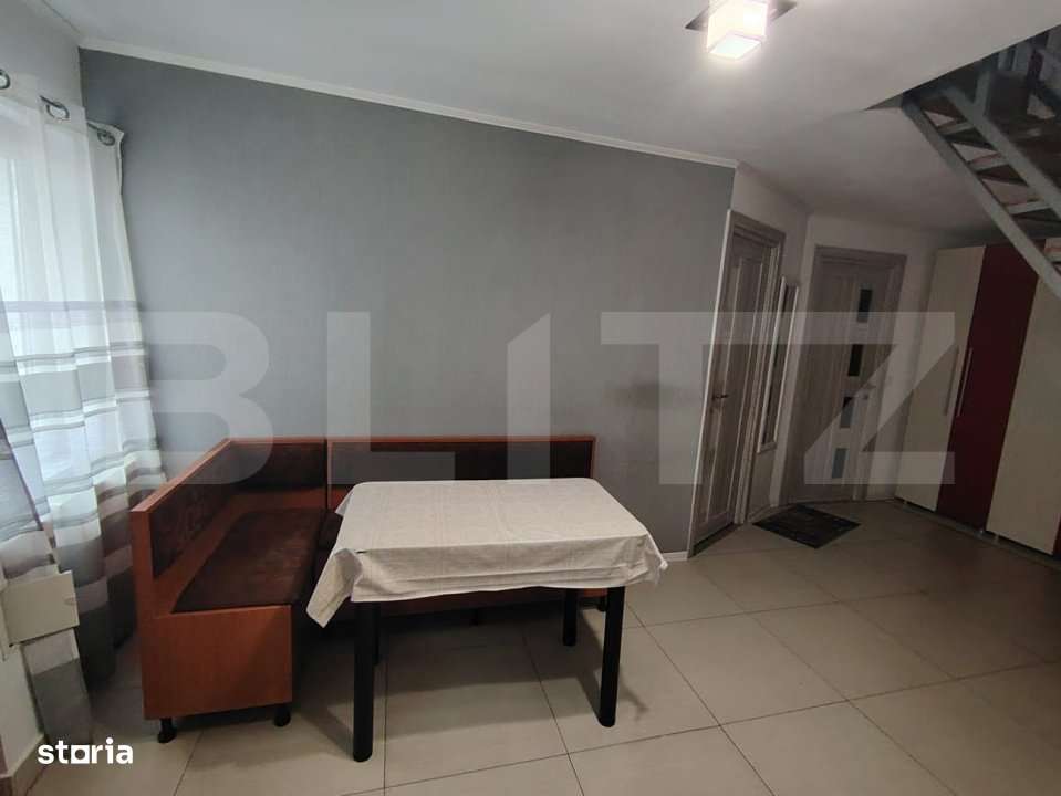 Apartament 3 camere, 48 mp | Etaj 3 | Curte comuna si parcare. - Imagine principală: 5/11