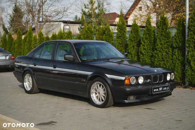 BMW M5 Standard - 2