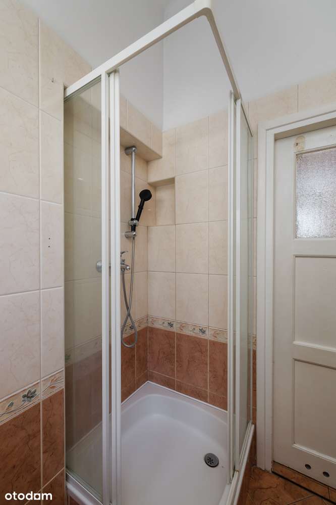 Jasne i wysokie mieszkanie w kamienicy z windą przy pl. Narutowicza!-9