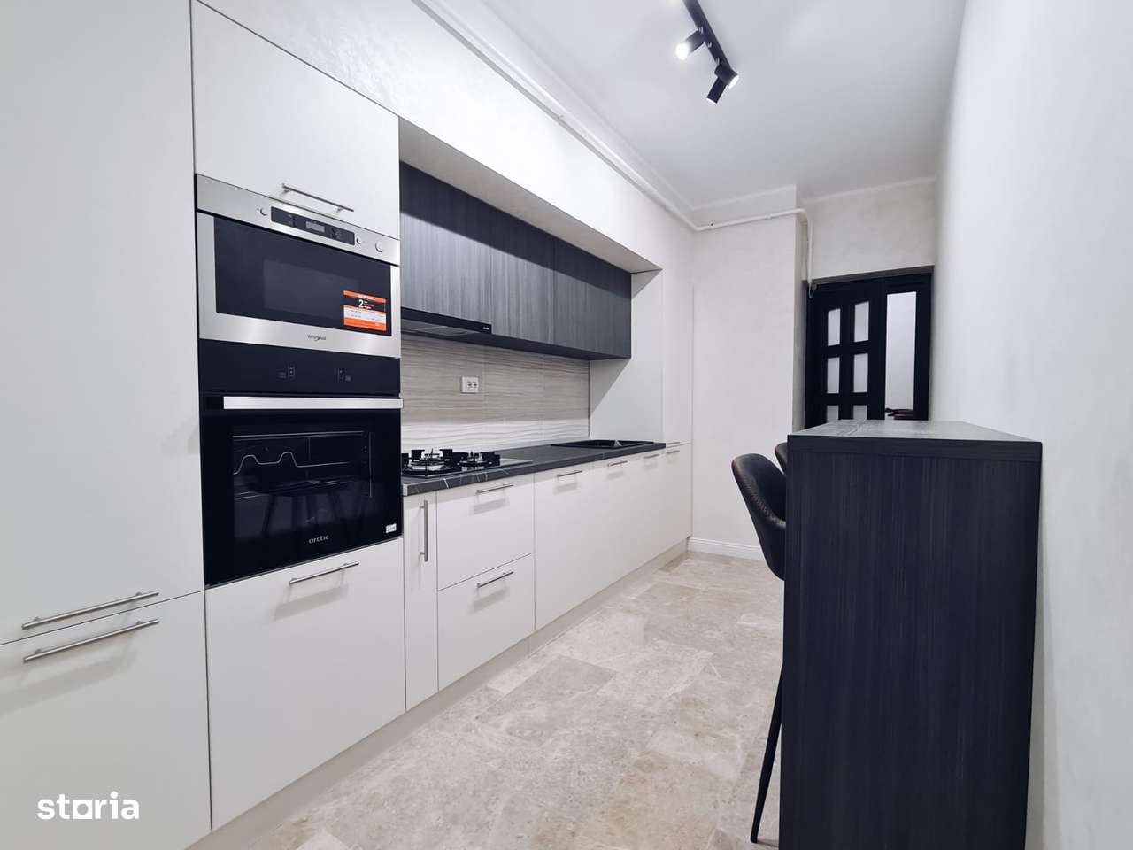 Avans 15% Apartament de vanzare cu 2 camere- Royal Town-3