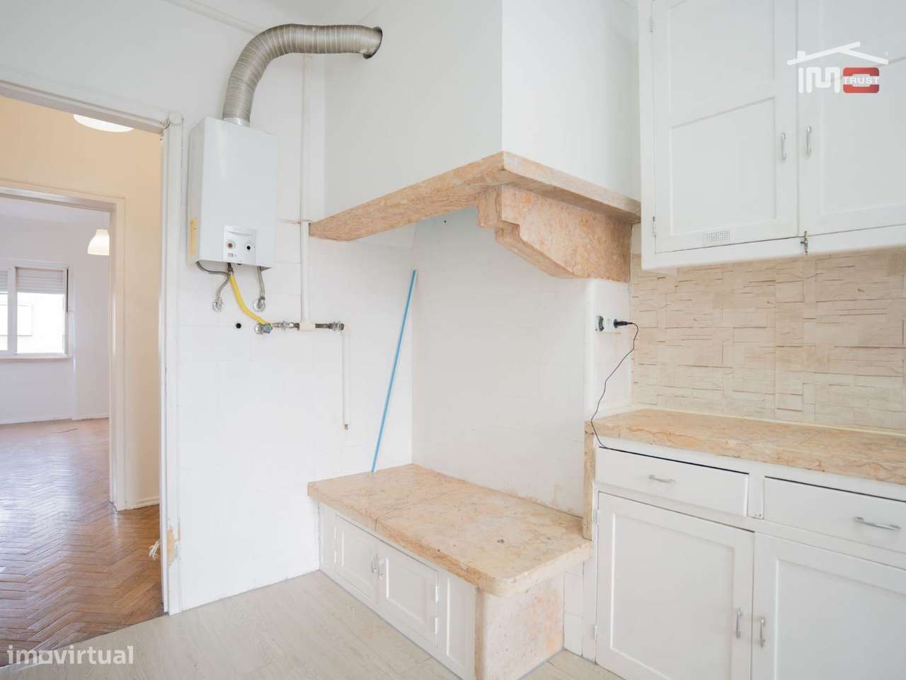 Apartamento T1+1 Estrada de Benfica - Grande imagem: 5/18