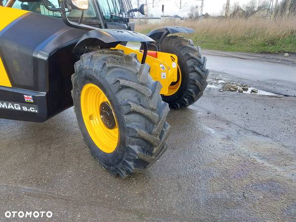 JCB 541-70 AGRI - 16