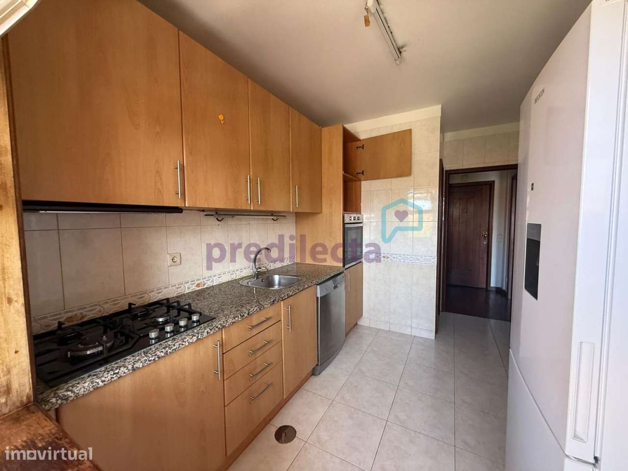 REF3813 - Rentabilidade garantida: T1 c/ box - À Areosa-6