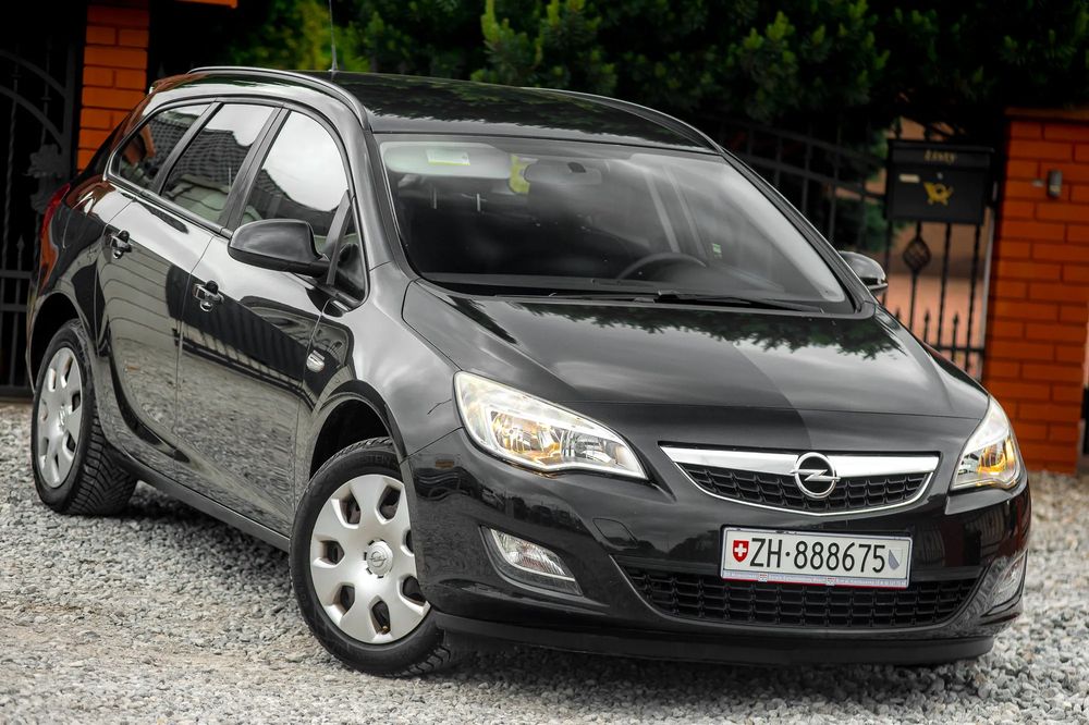 Opel Astra J (2009-2019) 1.4 Turbo Active 2011