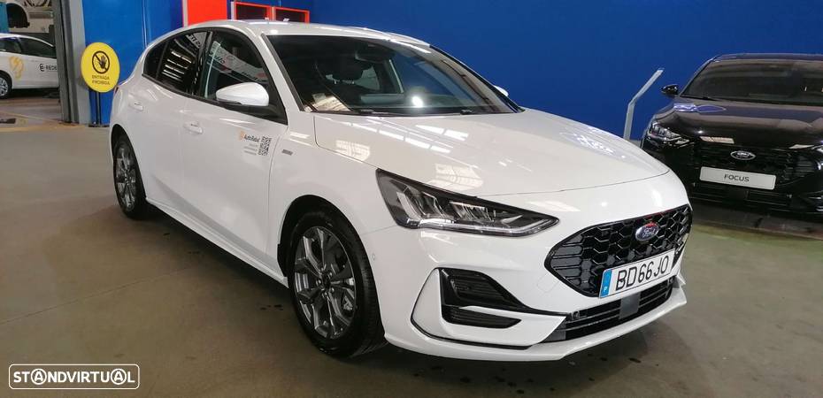 Ford Focus 1.0 EcoBoost ST-Line X - 2