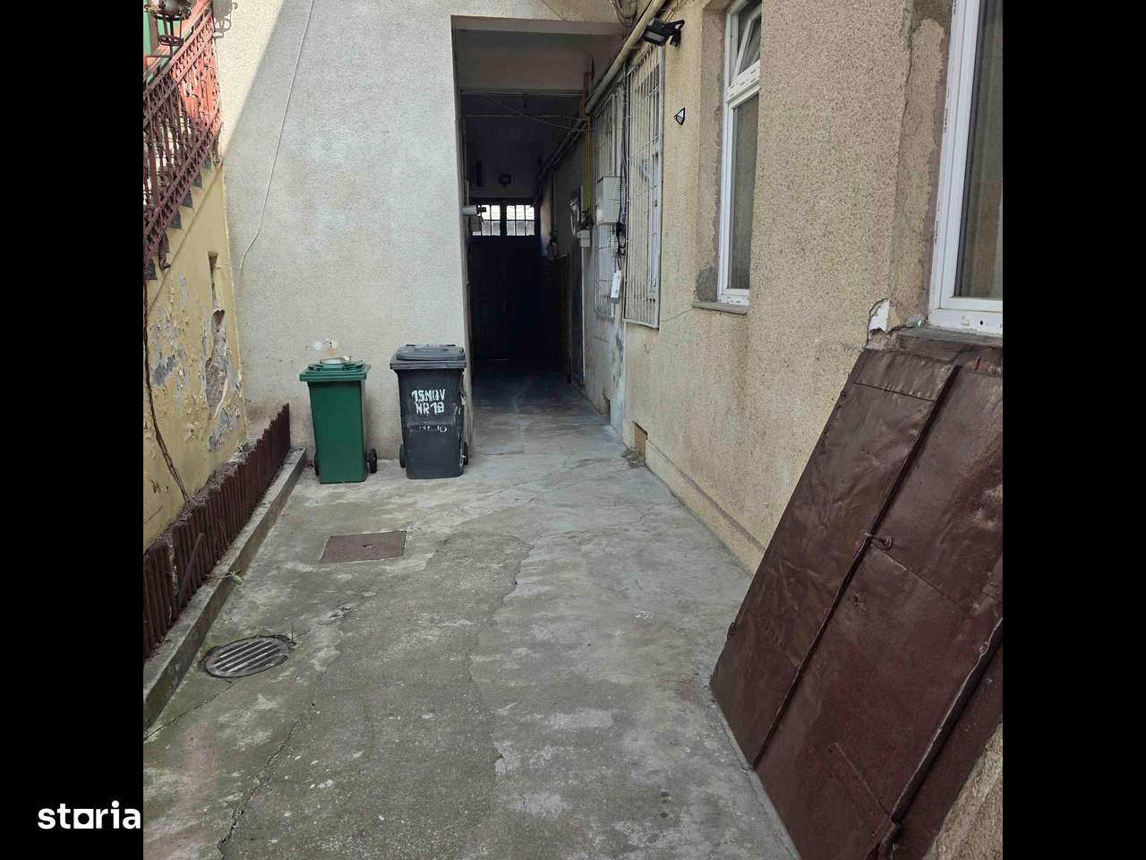 Apartament 2 camere, beci si garaj centru istoric Brasov-12