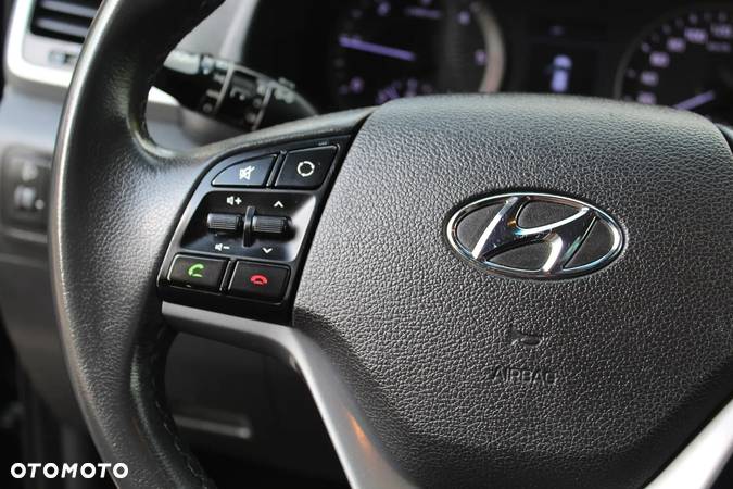 Hyundai Tucson 1.7 CRDI BlueDrive Style 2WD - 19