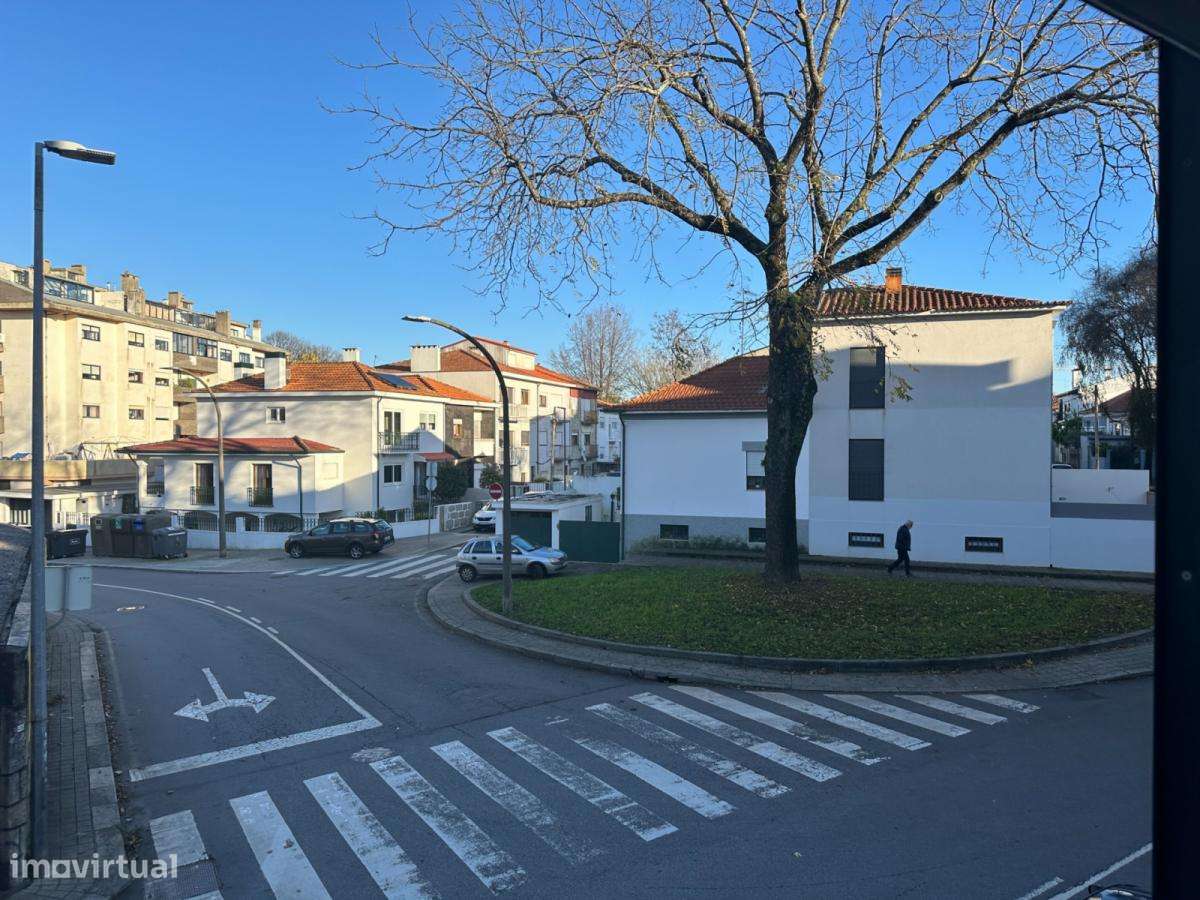 Apartamento com 3 quartos - localizado em Ramalde Porto - Grande imagem: 5/10