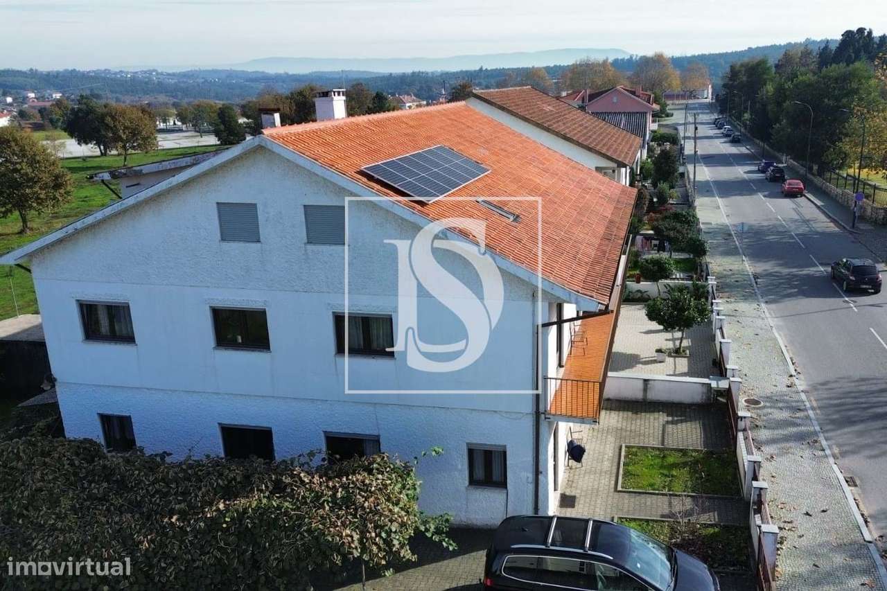 Moradia T6 no centro de Tondela - Grande imagem: 3/27