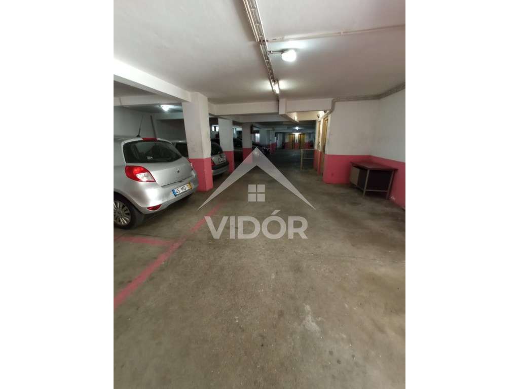 Garagem - Montes Burgos - Circunvalação - Grande imagem: 3/4