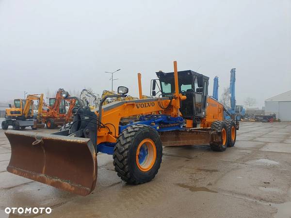 Volvo G720B - 1